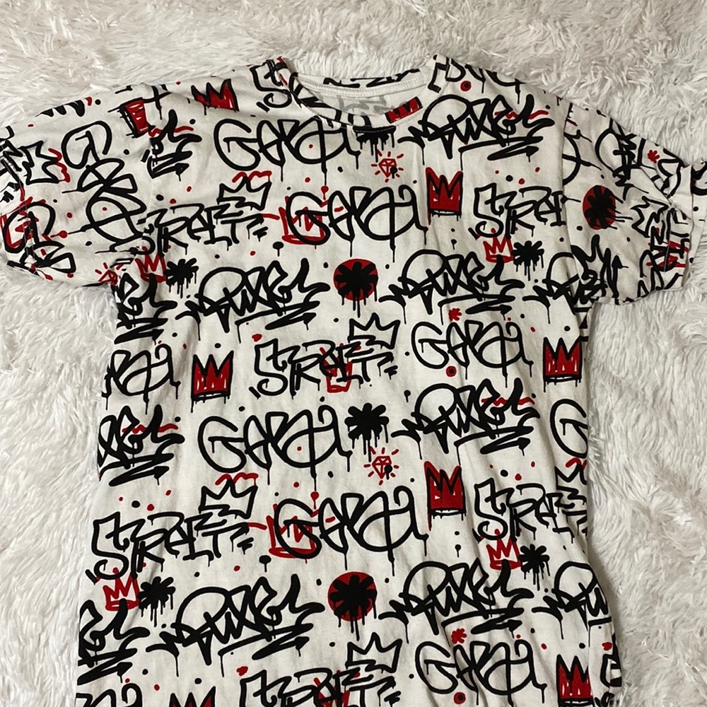 Crown Tee